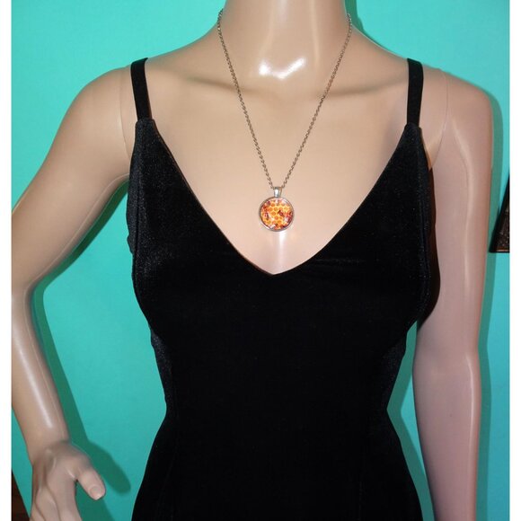 Vintage Honey Bee & Hive Necklace Pendant nature lover boho hippie retro chain - Picture 2 of 14